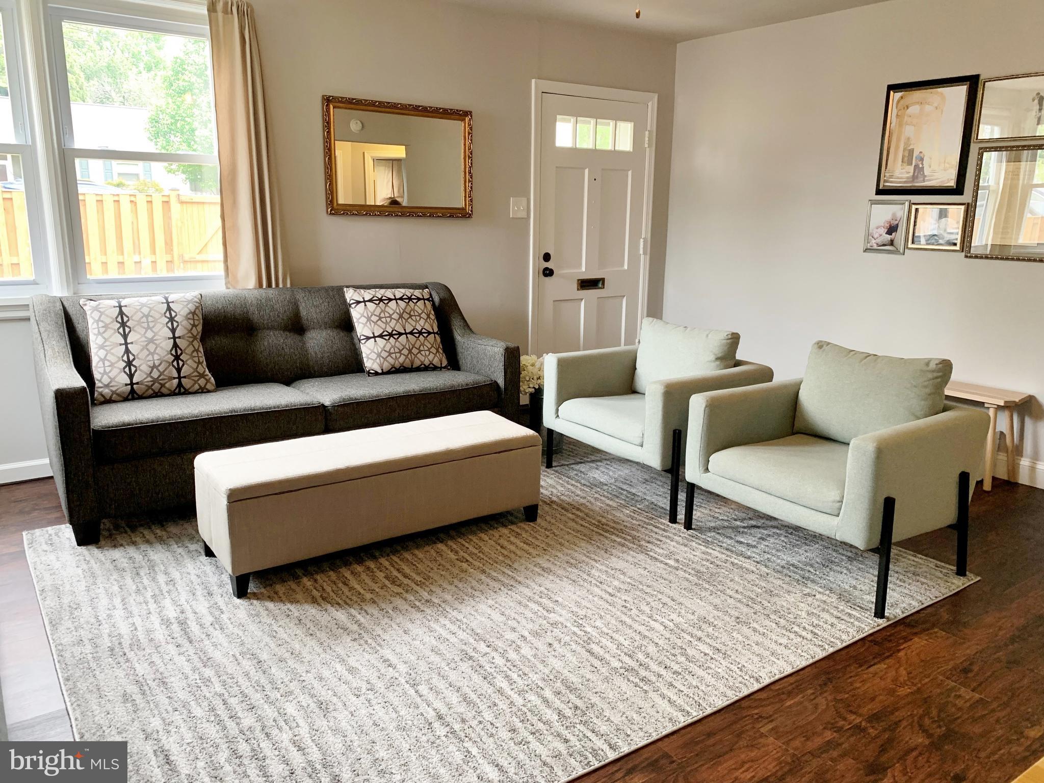 3238 Wayne Road Falls Church, VA 22042 - Photo 7 of 26 Spacious living room with good natural light!