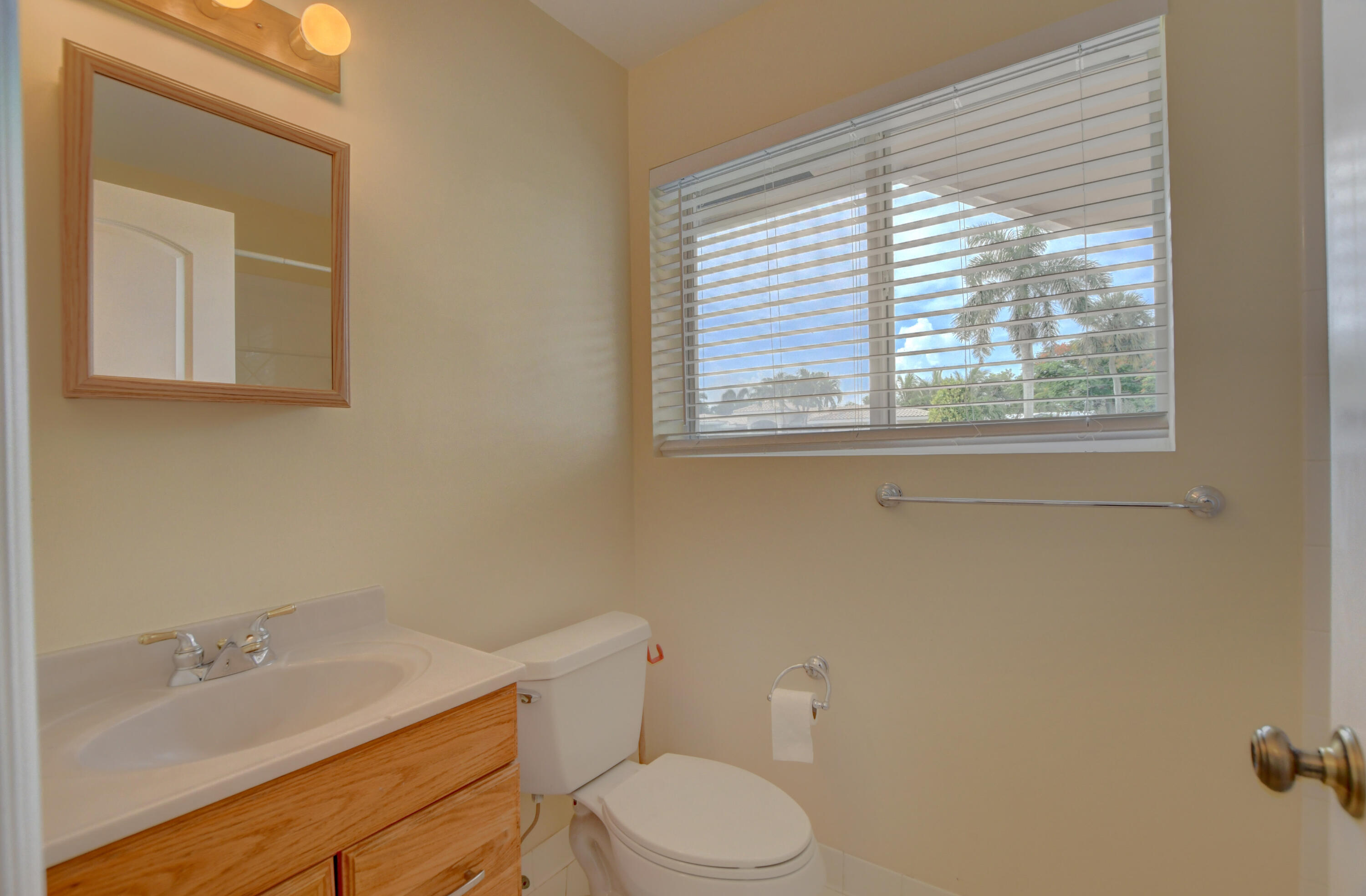 821 Southwest 3rd Street Boca Raton, FL 33486 - Photo 9 of 12 Bathroom