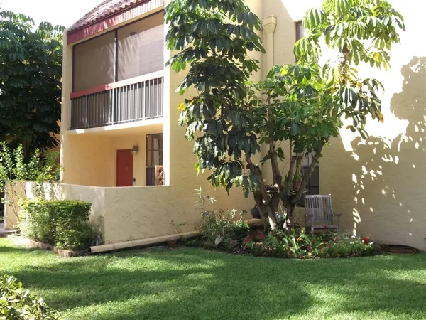 $2,200 | 743 Southeast 1st Way, Deerfield Beach, FL 33441