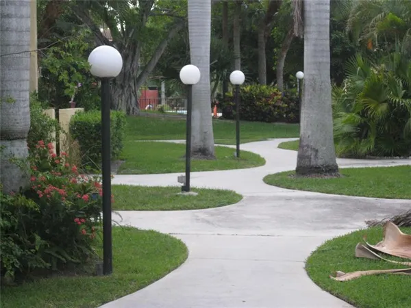 $2,200 | 743 Southeast 1st Way, Deerfield Beach, FL 33441