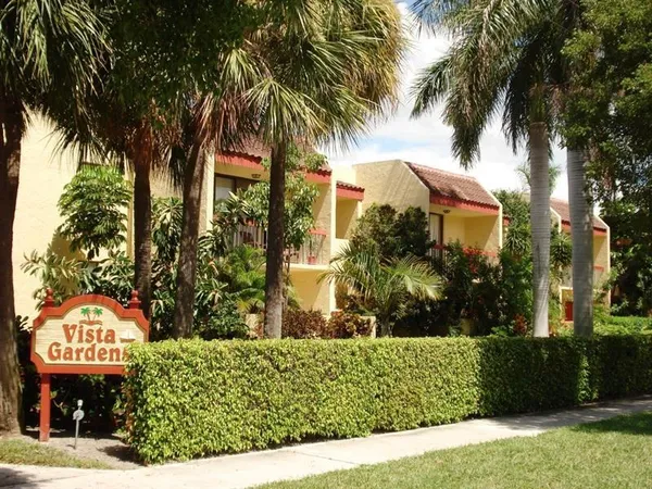 $2,200 | 743 Southeast 1st Way, Deerfield Beach, FL 33441