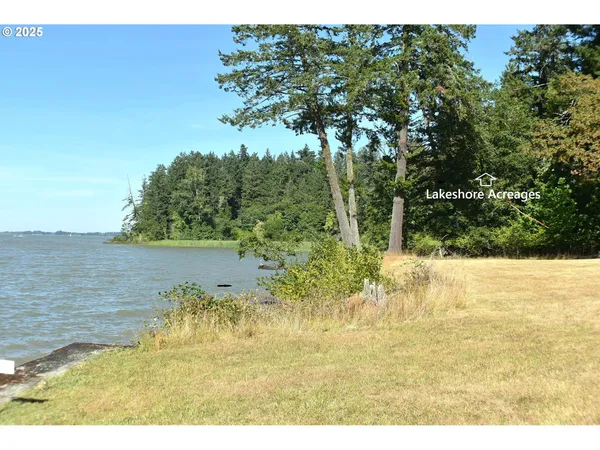 $450,000 | Lakeshore, Veneta, OR 97487