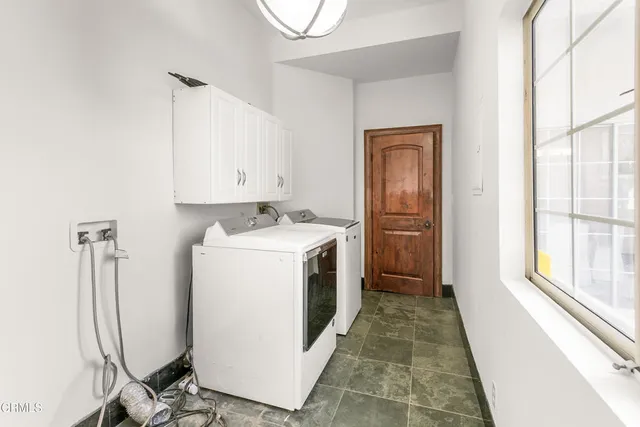 $1,689,000 | 10240 Principe Place, Camarillo, CA 93012