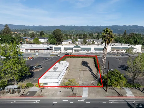 $449,000 | 735 South State Street, Ukiah, CA 95482