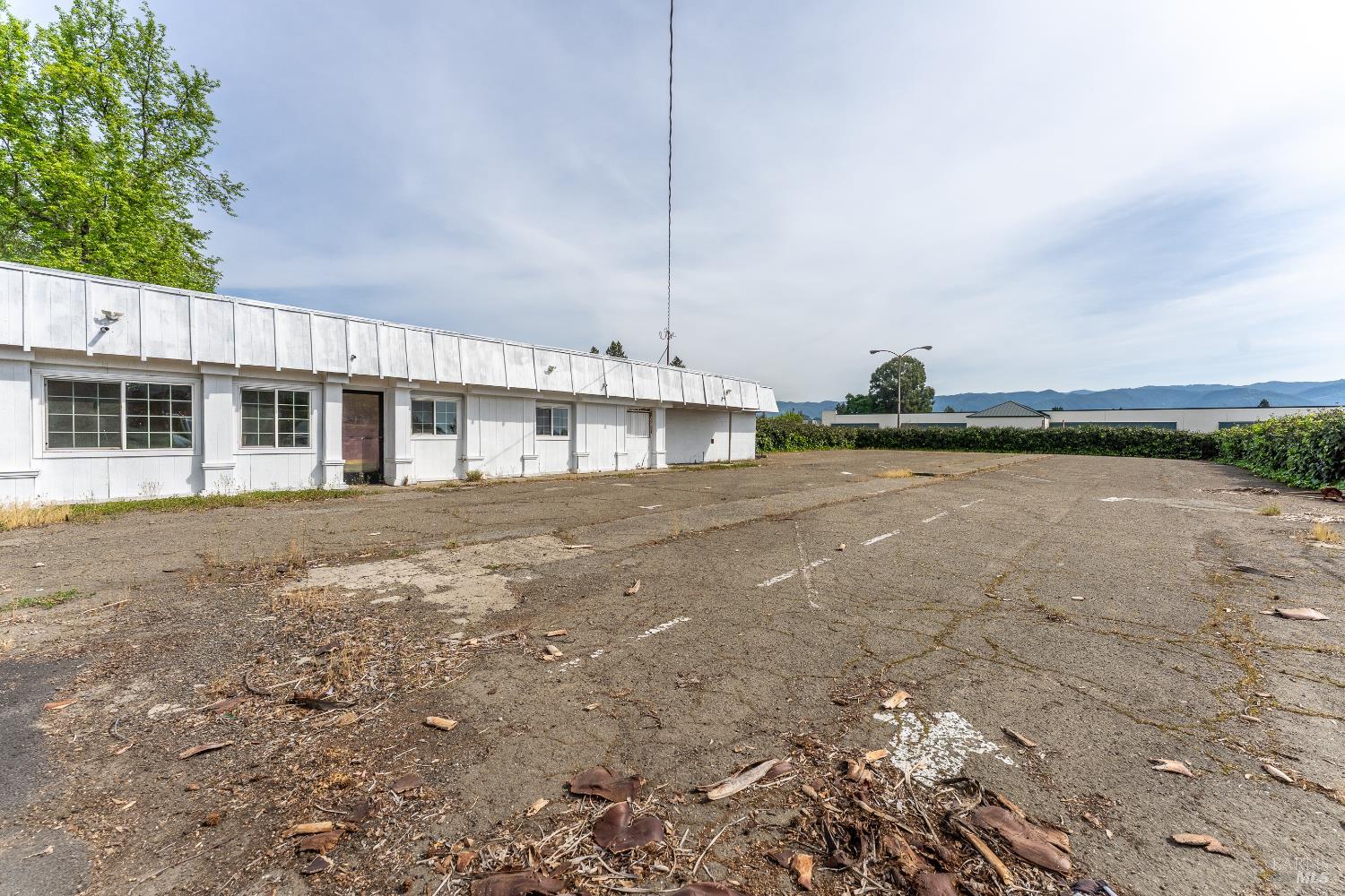 735 South State Street Ukiah, CA 95482 - Photo 7 of 14