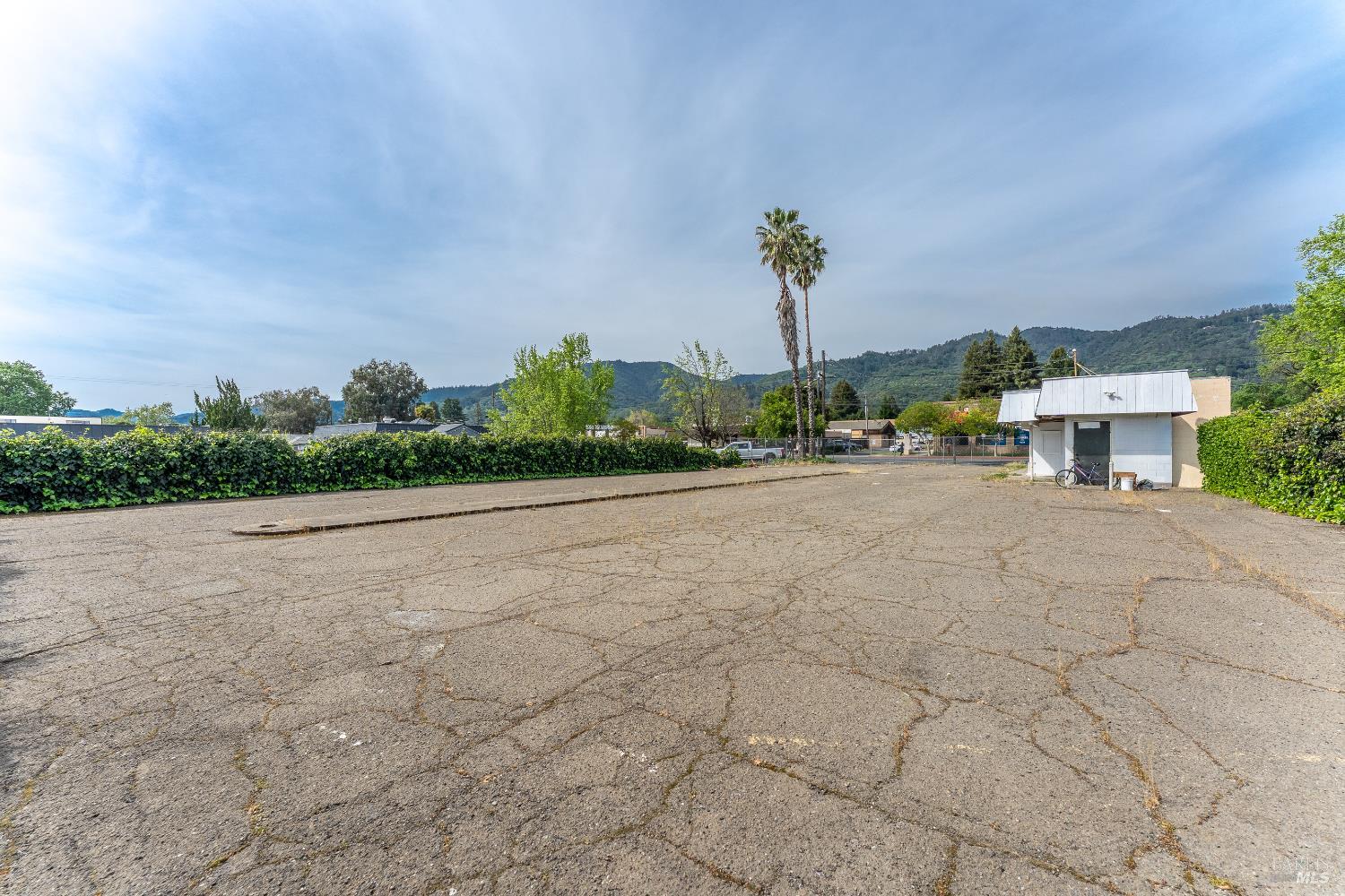 735 South State Street Ukiah, CA 95482 - Photo 9 of 14