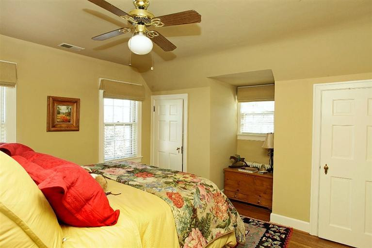 326 Cochran Road Lexington, KY 40502 - Photo 20 of 34 Photo 20