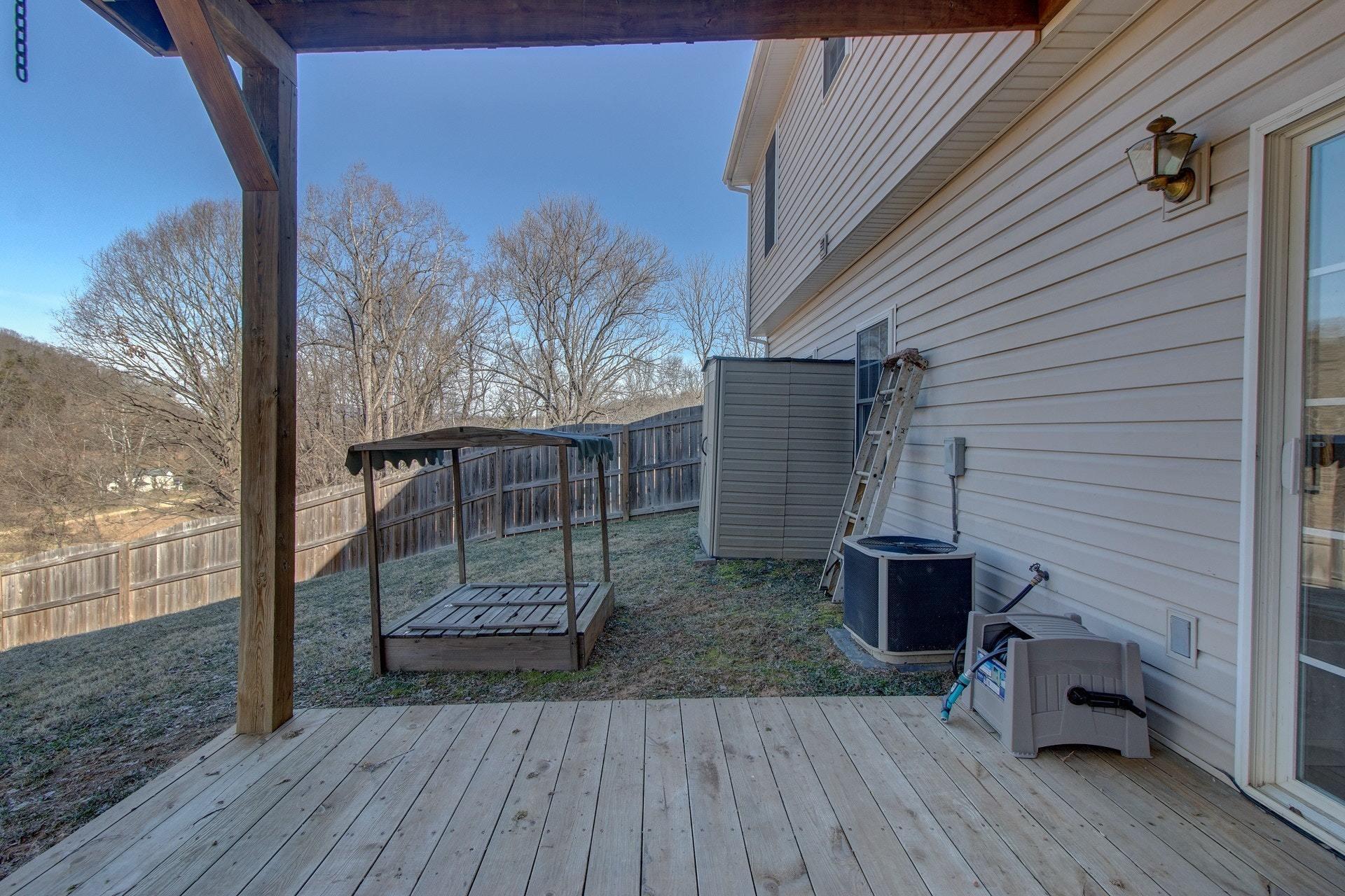 2727 Bandy Road Southeast Roanoke, VA 24014 - Photo 26 of 28 026-298234-IMG_2493_4_5_6_7_7233547