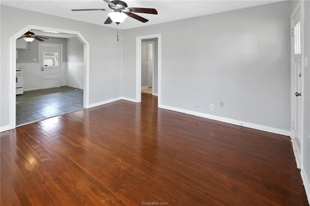 1504 Baker Avenue Bryan, TX 77803 - Photo 3 of 17