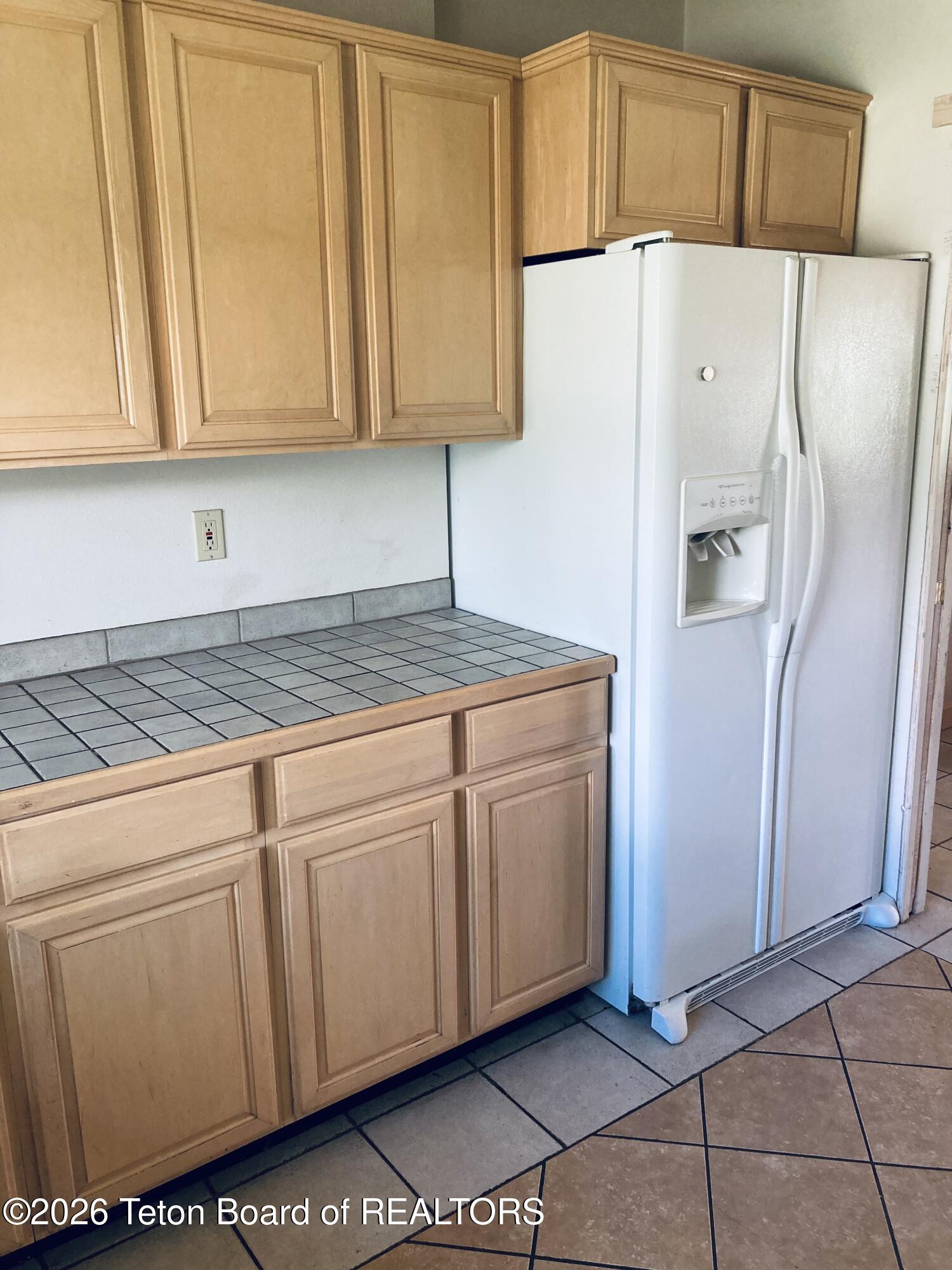 50 Cheyenne Circle Star Valley Ranch, WY 83127 - Photo 8 of 25 Kitchen