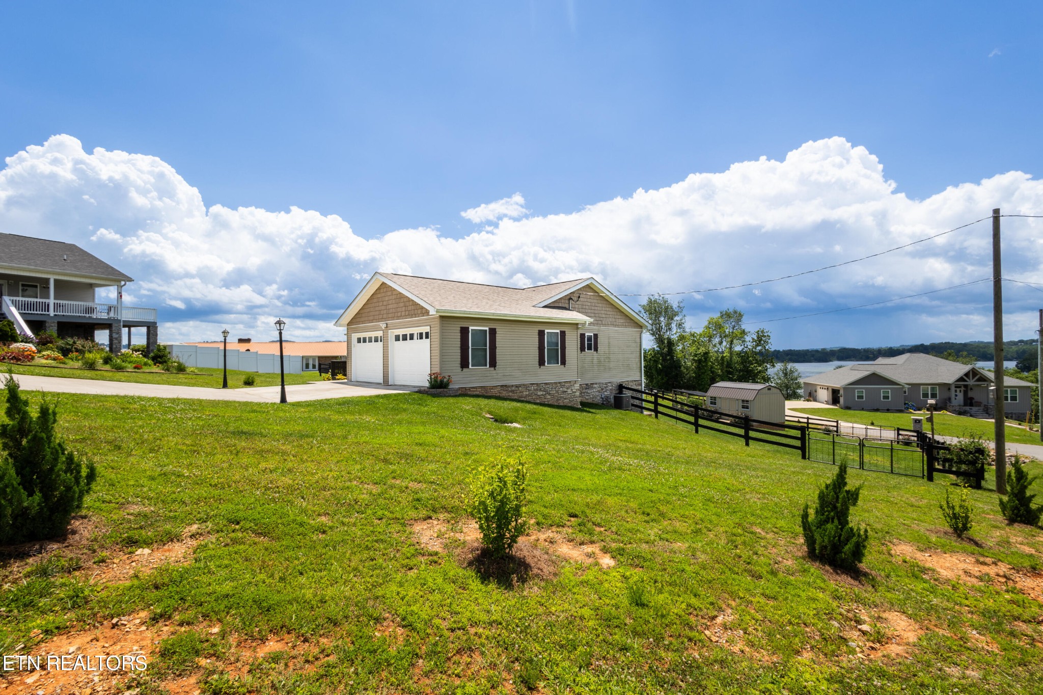 143 Sunset Lane Bean Station, TN 37708 - Photo 21 of 26 Gallery Image 21