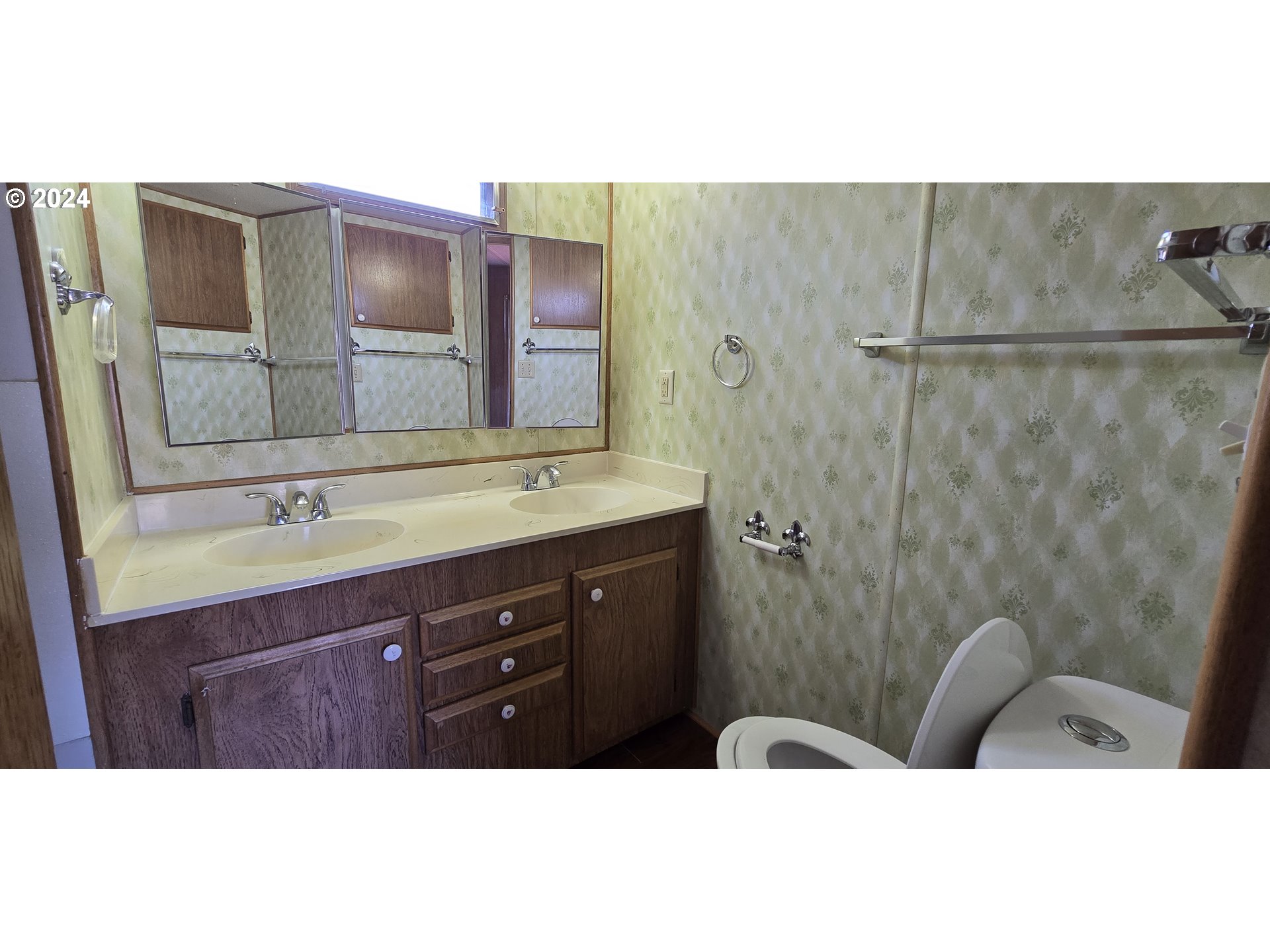 2150 Laura Street, Unit 91 Springfield, OR 97477 - Photo 7 of 12