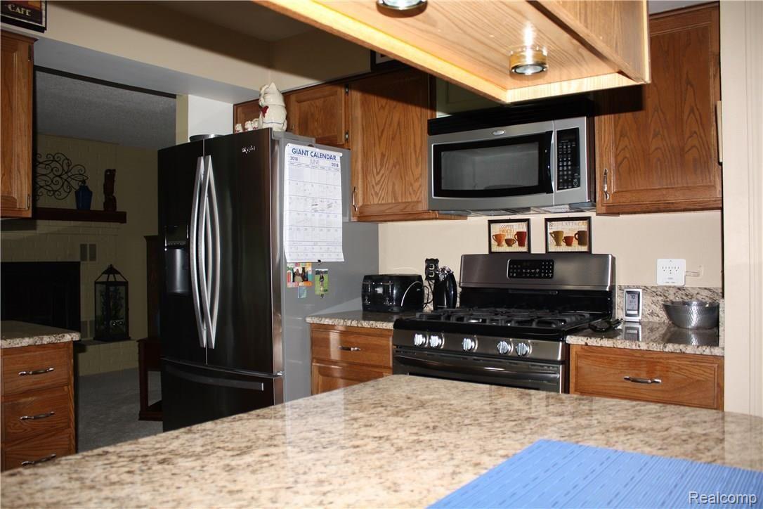 12197 Torrey Road Fenton, MI 48430 - Photo 20 of 61 IMG_2219.jpg
