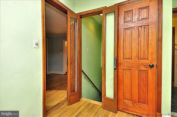403 Franklin Avenue Silver Spring, MD 20901 - Photo 1 of 27 Bedroom