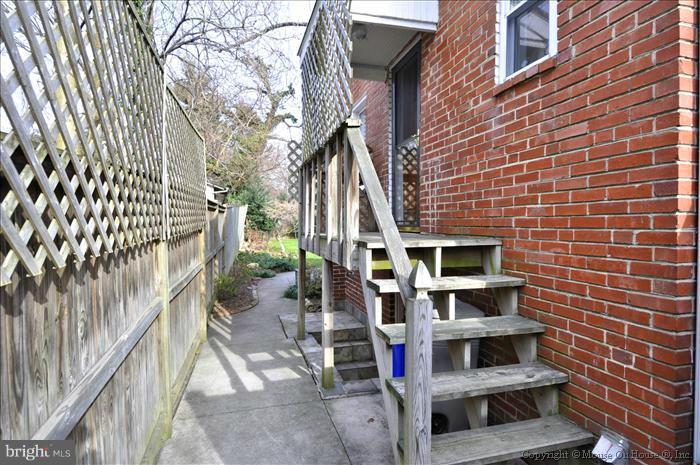 403 Franklin Avenue Silver Spring, MD 20901 - Photo 17 of 27 Exterior (General)