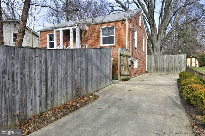 403 Franklin Avenue Silver Spring, MD 20901 - Photo 20 of 27 Exterior (Front)