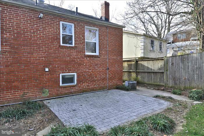 403 Franklin Avenue Silver Spring, MD 20901 - Photo 5 of 27 Exterior (Rear)