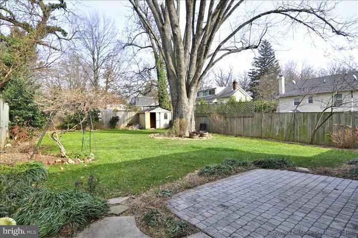 403 Franklin Avenue Silver Spring, MD 20901 - Photo 10 of 27 Exterior (Rear)