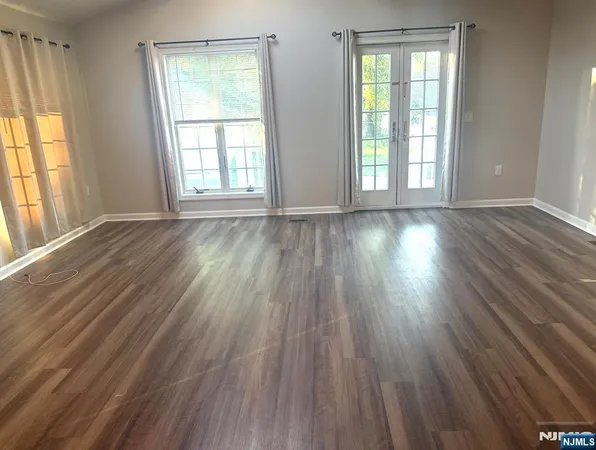 $750,000 | 314 3rd Street, Dunellen, NJ 08812