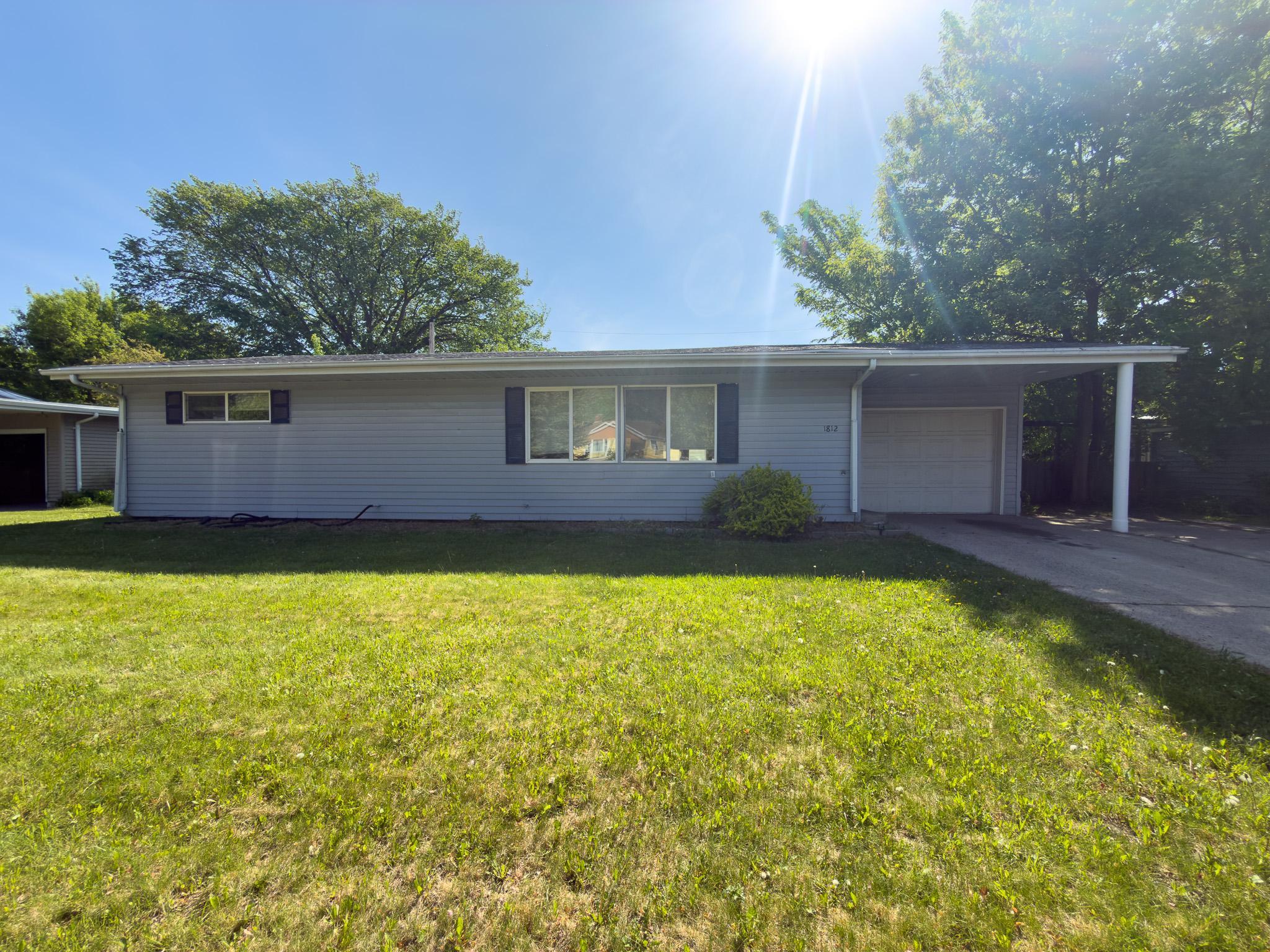 1812 4th Street South Moorhead, MN 56560 - Photo 3 of 28