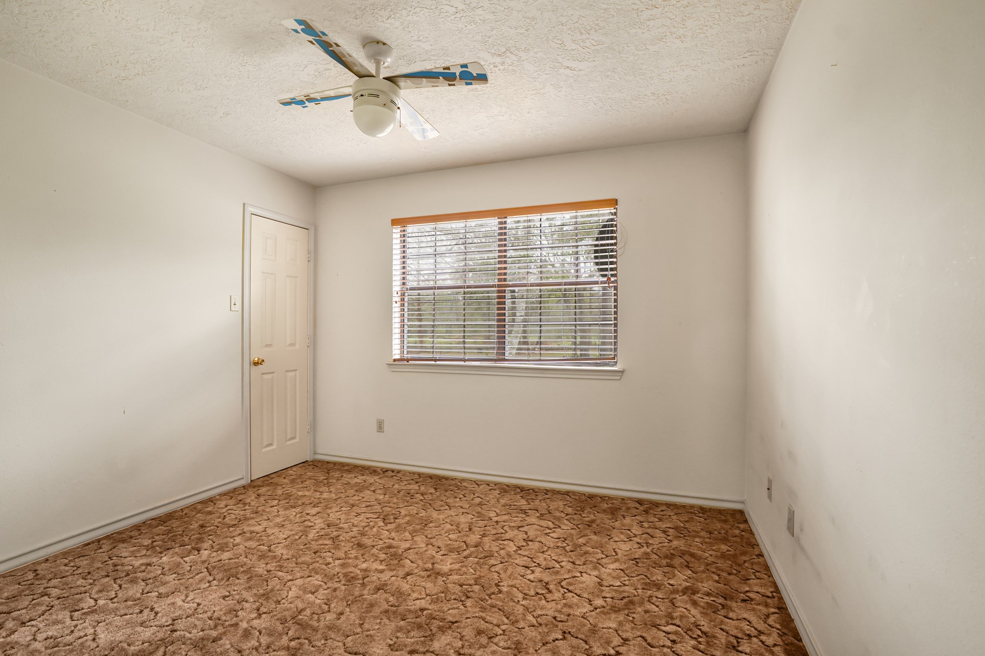 512 County Road 2222 Cleveland, TX 77327 - Photo 14 of 50