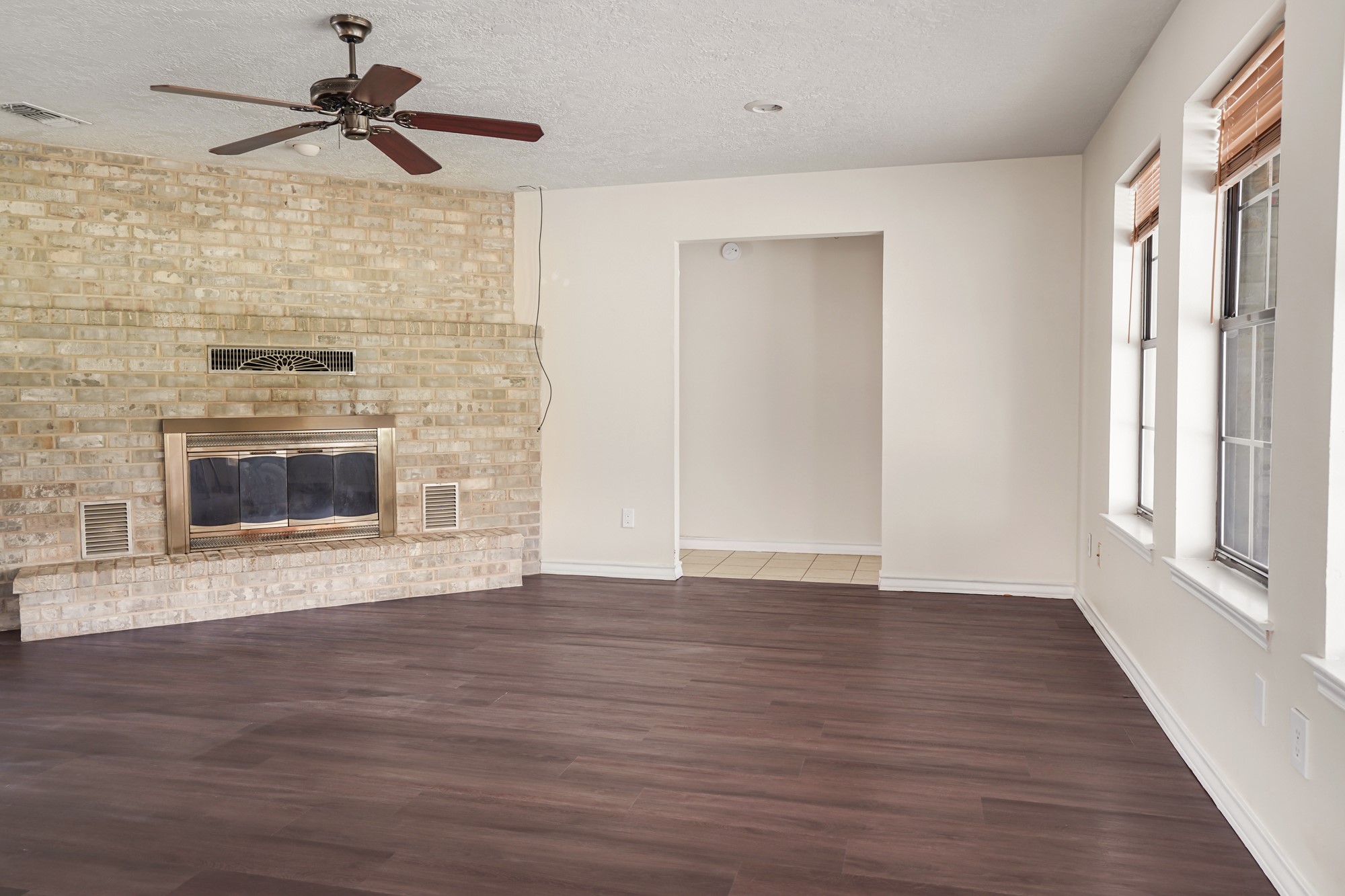 512 County Road 2222 Cleveland, TX 77327 - Photo 17 of 50