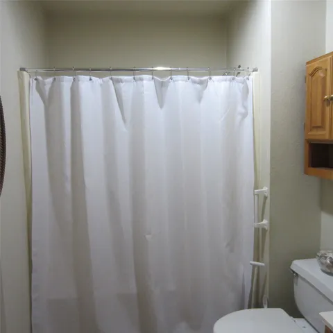 $2,600 | 512 County Road 2222, Cleveland, TX 77327