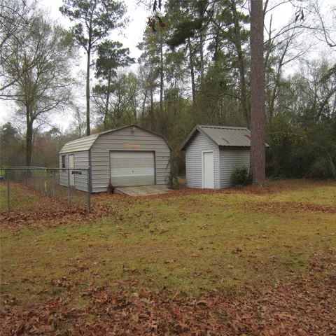 $2,600 | 512 County Road 2222, Cleveland, TX 77327