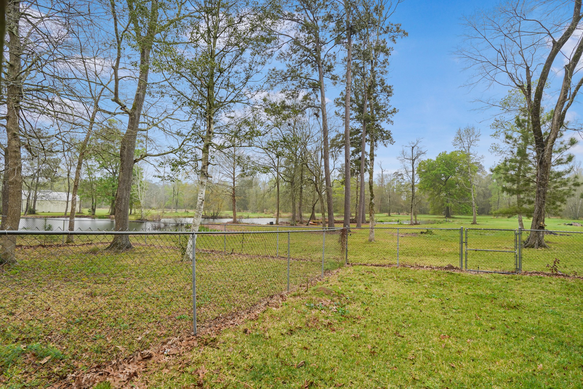 512 County Road 2222 Cleveland, TX 77327 - Photo 37 of 50