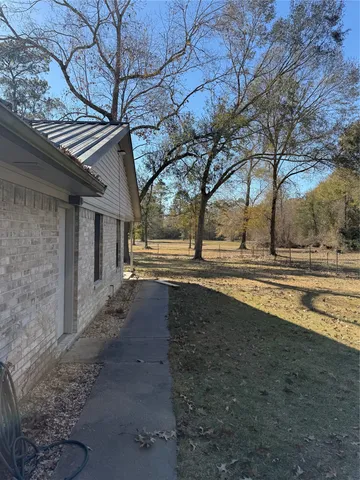$2,600 | 512 County Road 2222, Cleveland, TX 77327