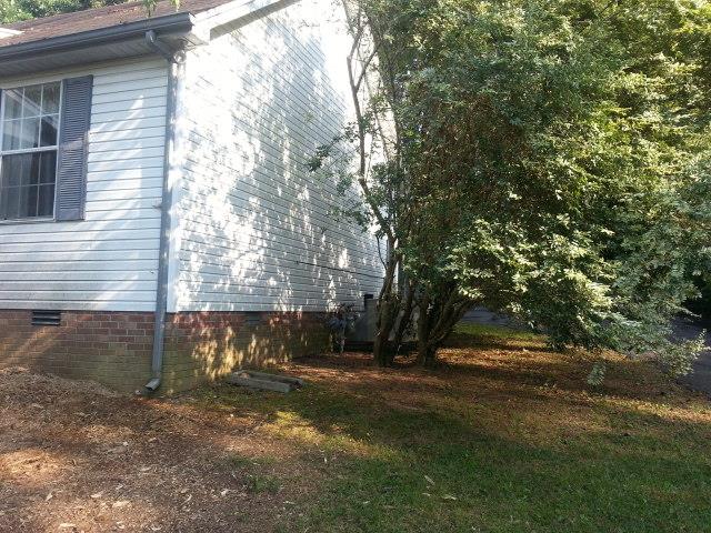 204 Nottingham Road Dickson, TN 37055 - Photo 3 of 18 driveway side