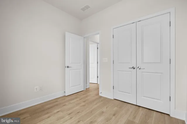 $838,735 | 13922 Aviation Place, Herndon, VA 20171