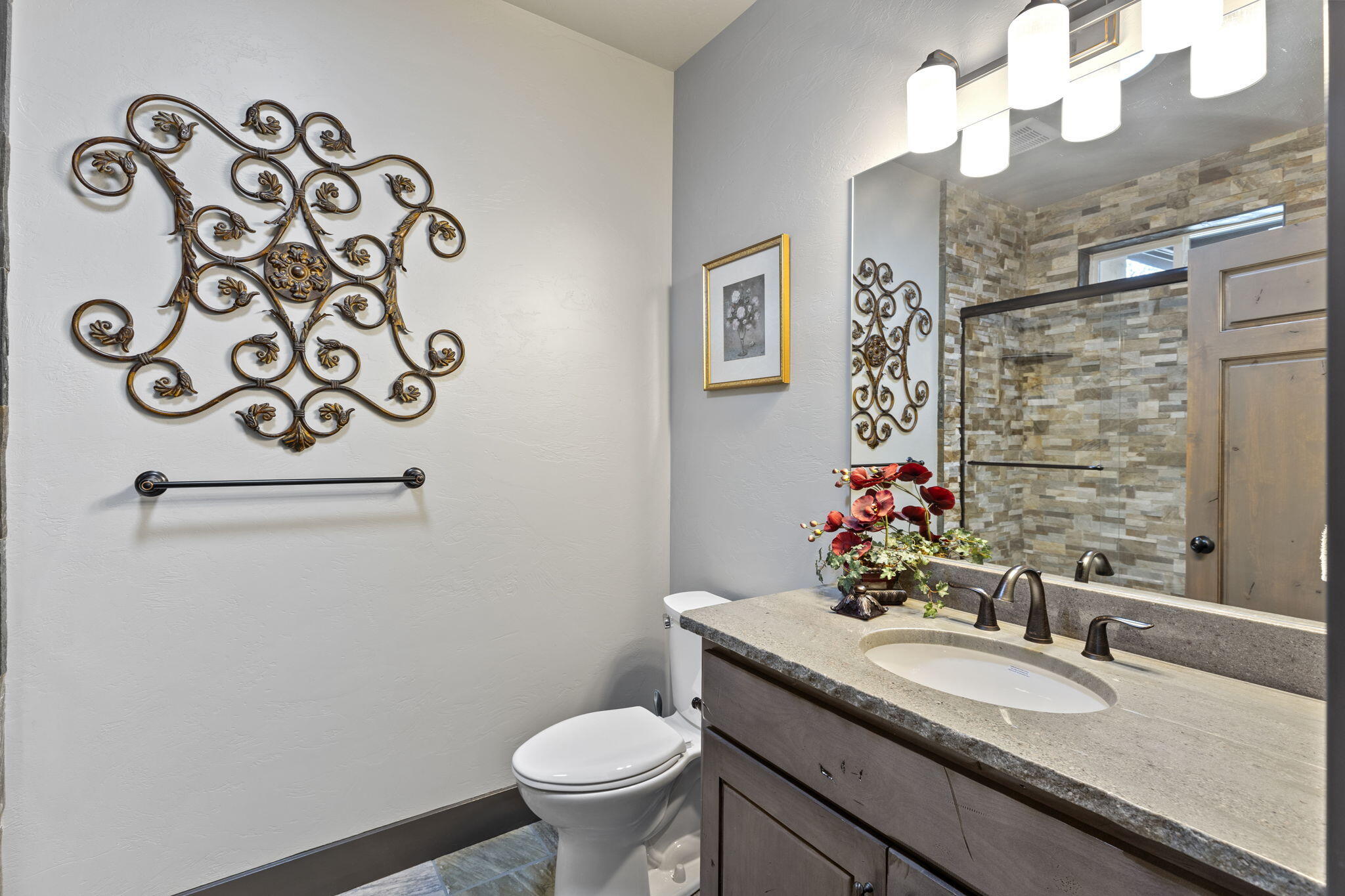 640 Sarah Rae Lane Grants Pass, OR 97527 - Photo 29 of 37 21-web-or-mls-640-sarah-rae-ln