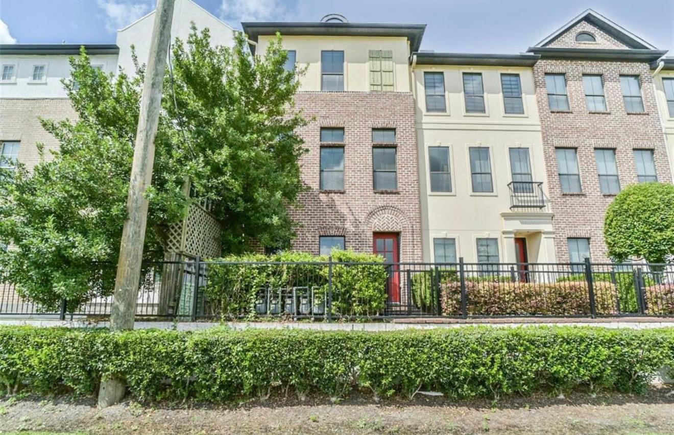 9642 Knight Road Houston, TX 77045 - Photo 12 of 26