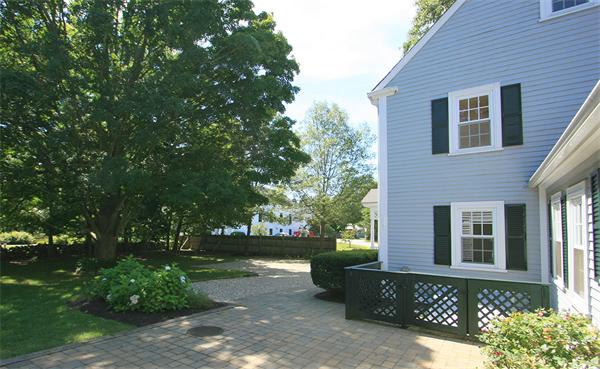 625 Bay Road Hamilton, MA 01982 - Photo 10 of 13