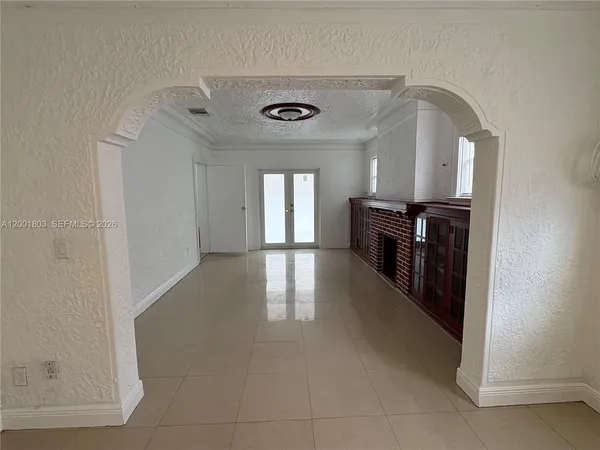 $2,900 | 1560 Northwest 25th Avenue, Unit 1, Miami, FL 33125