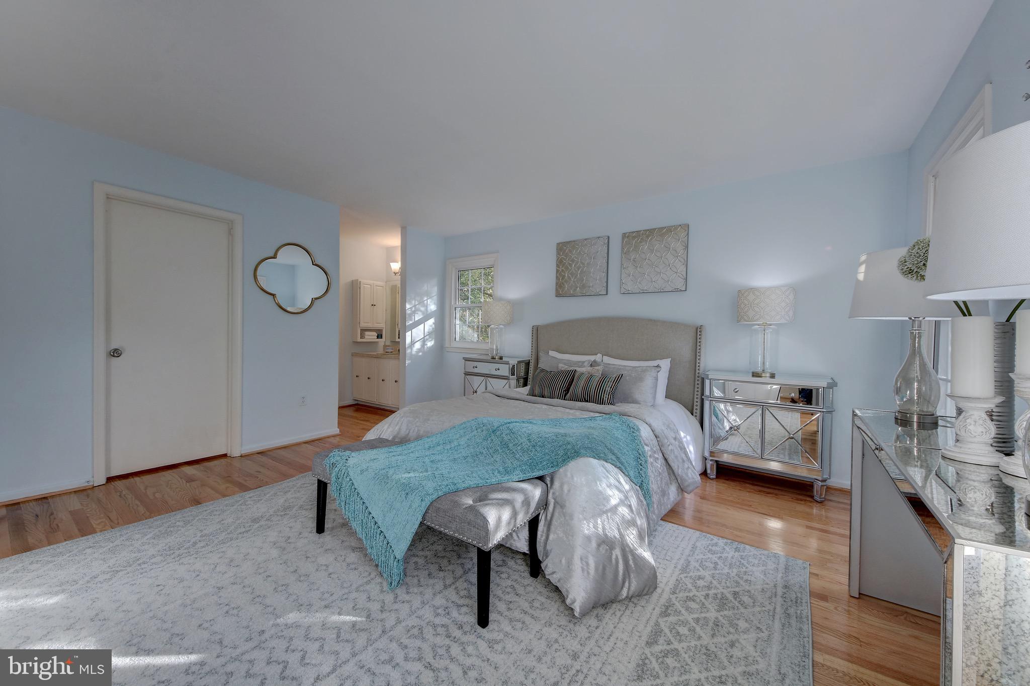 2302 Tanglevale Drive Vienna, VA 22181 - Photo 25 of 60 Primary bedroom with en suite bath