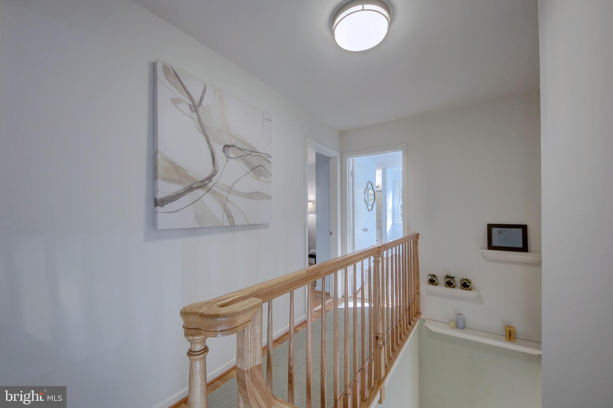 2302 Tanglevale Drive Vienna, VA 22181 - Photo 34 of 60 Custom oak railing - one of many details