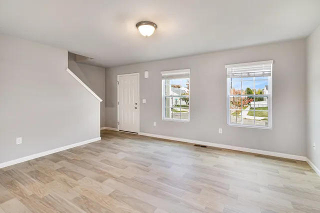 $329,900 | 2893 Jordan River Drive, Fowlerville, MI 48836