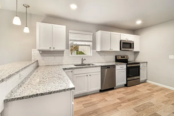$325,000 | 2893 Jordan River Drive, Fowlerville, MI 48836