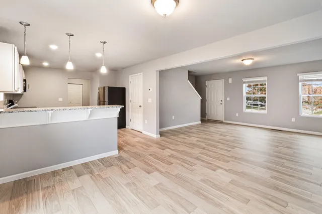 $329,900 | 2893 Jordan River Drive, Fowlerville, MI 48836