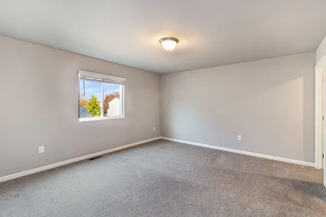 $329,900 | 2893 Jordan River Drive, Fowlerville, MI 48836