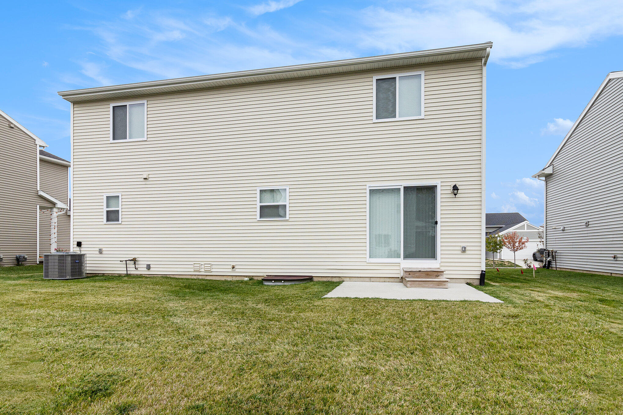 2893 Jordan River Drive Fowlerville, MI 48836 - Photo 3 of 24 RCW077-i1810-10x10 Paioe