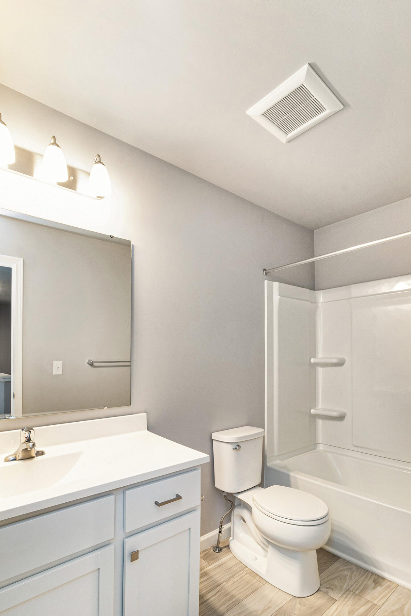 2893 Jordan River Drive Fowlerville, MI 48836 - Photo 5 of 24 RCW077-i1810-Bath