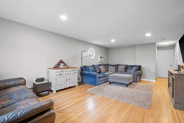 $419,900 | 225 Reed Street, Manchester, NH 03102