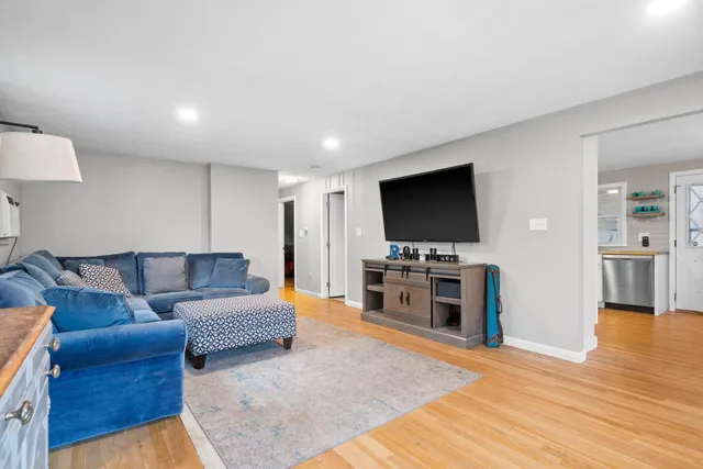 $419,900 | 225 Reed Street, Manchester, NH 03102