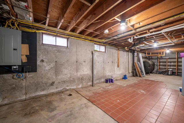 $419,900 | 225 Reed Street, Manchester, NH 03102