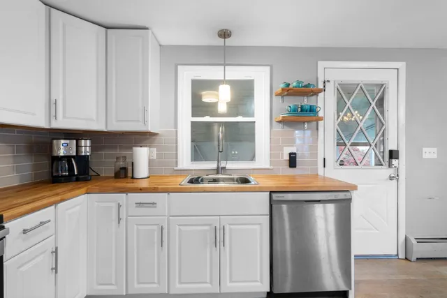 $419,900 | 225 Reed Street, Manchester, NH 03102