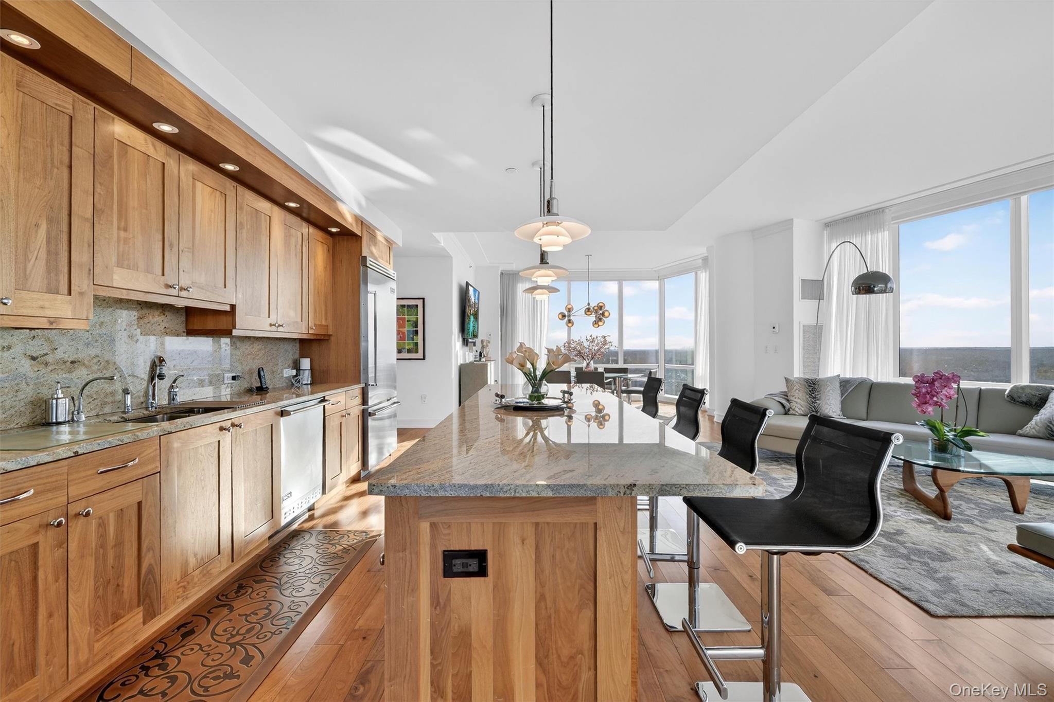 5 Renaissance Square, Unit PH6C White Plains, NY 10601 - Photo 14 of 50