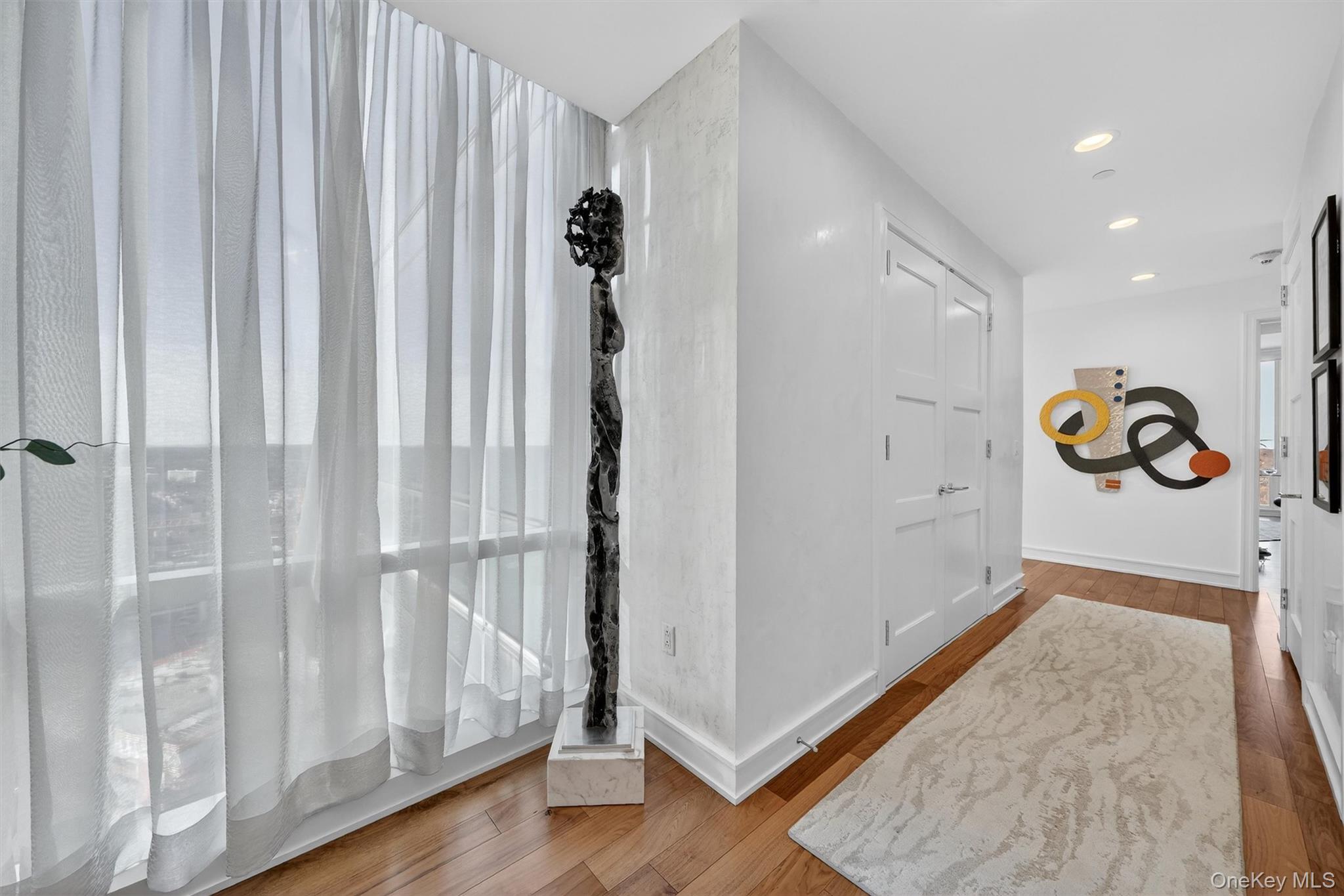 5 Renaissance Square, Unit PH6C White Plains, NY 10601 - Photo 2 of 50